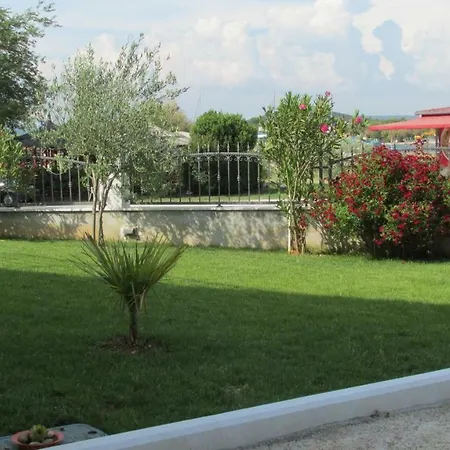 Vila Velebit Apartment Bilice