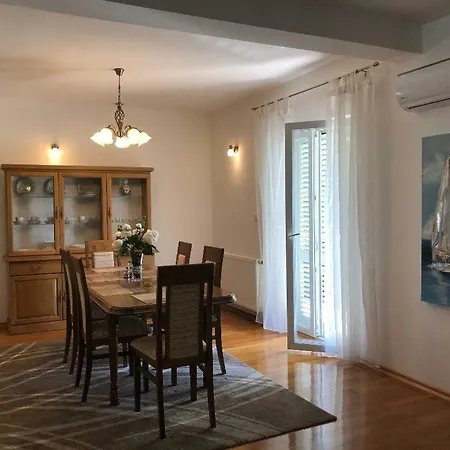 Vila Velebit * Bilice
